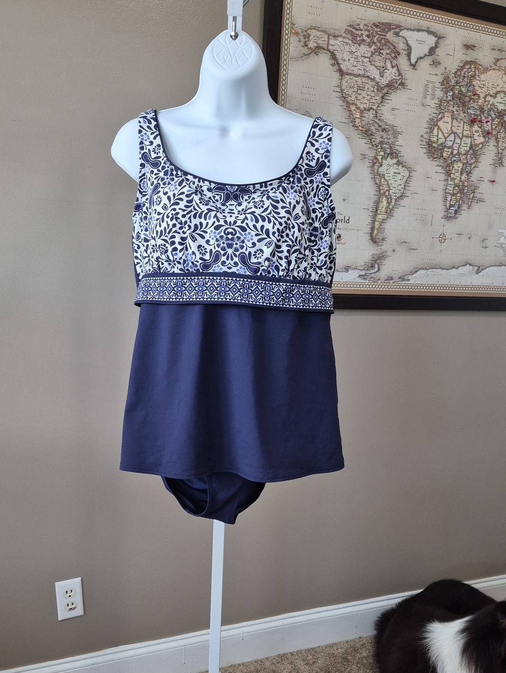 Lands' End Navy and White Floral Accent Two Piece Swimsuit Size 14